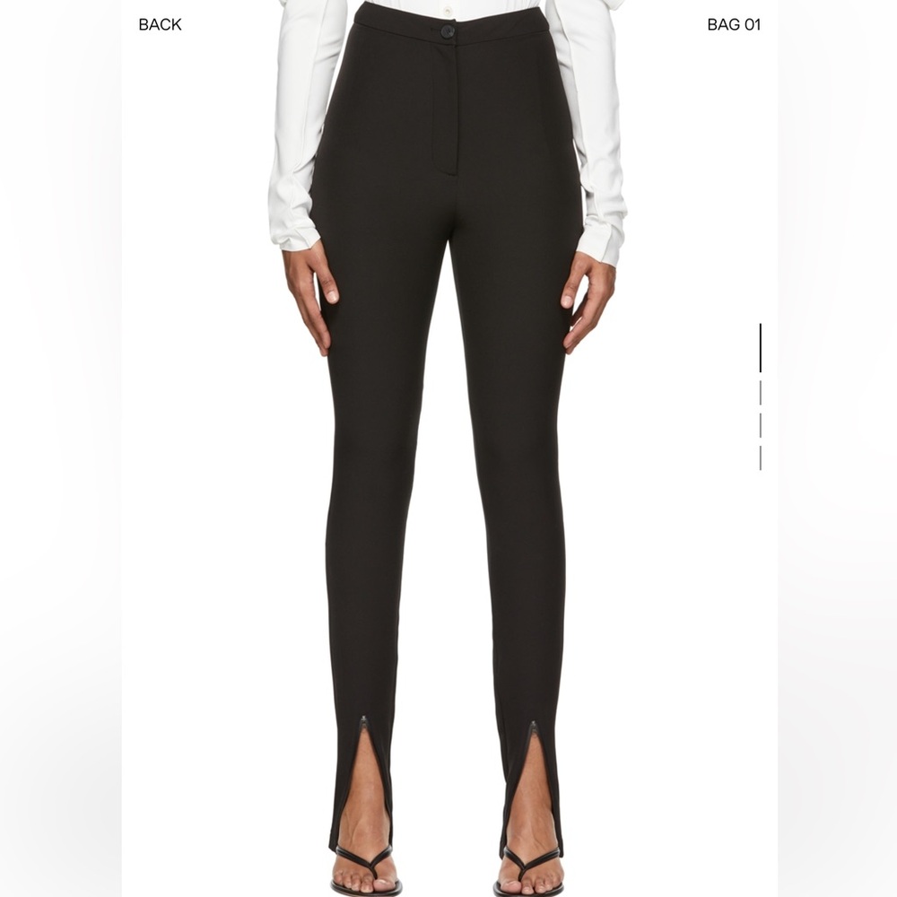 LOW CLASSIC
Black Zipper Trousers
